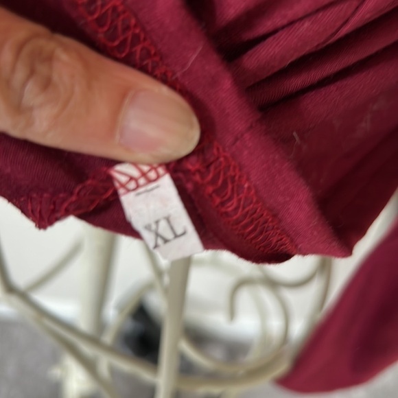 Burgundy open shoulder knit top - Picture 4 of 4